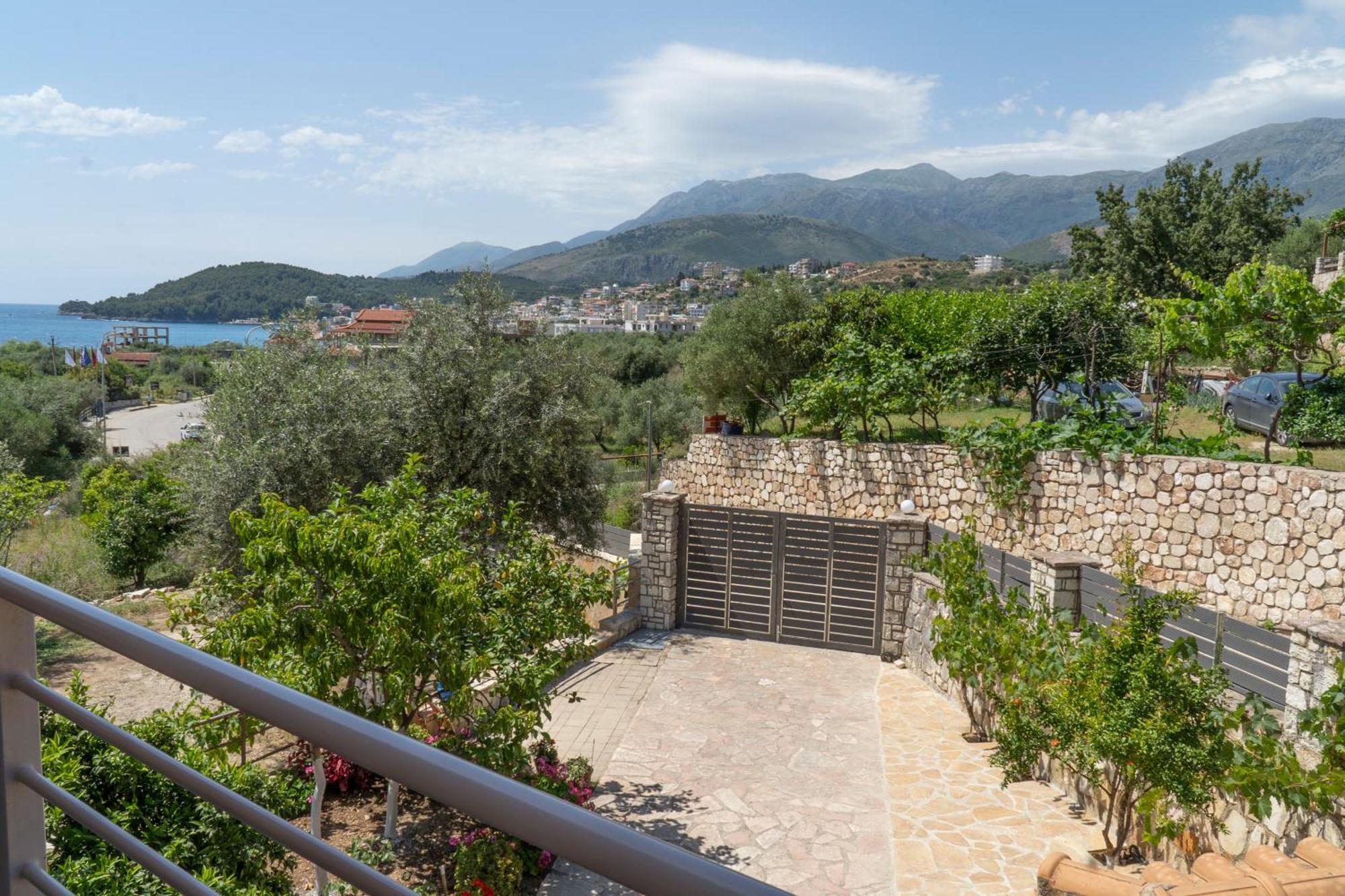 Koks' Himare